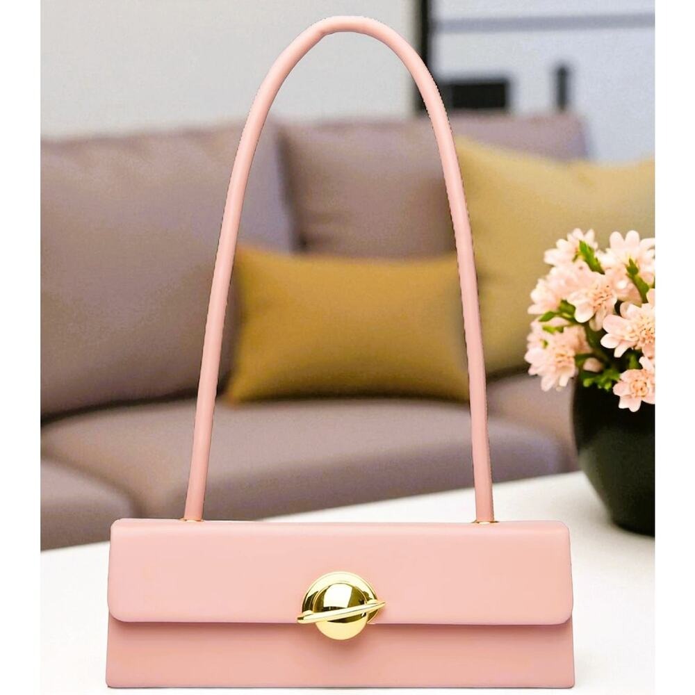 Purse Pink Structured Leather Shoulder‎ Bag with Gold Orbital Turn-Lock Closure